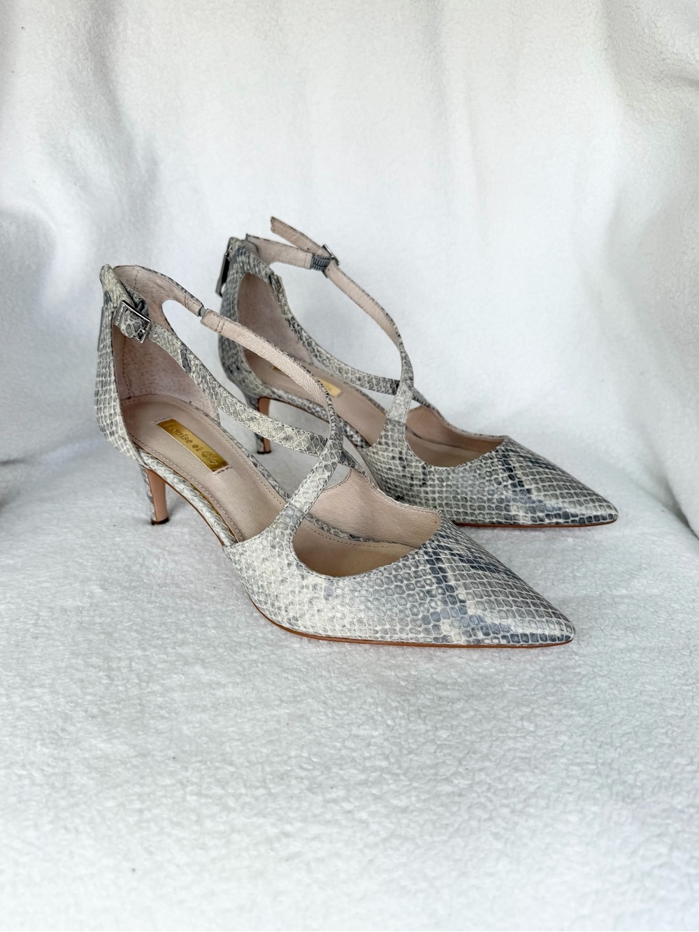 New Louise et Cie Women’s Gray Snake-Print Pointed-Toe Strappy Pumps Size 7.5